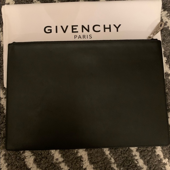 Authentic Givenchy Logo Clutch - Picture 5 of 8